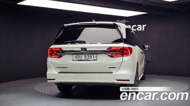 Honda Odyssey 2018 — photo 4