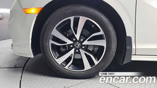 Honda Odyssey 2018 — photo 5