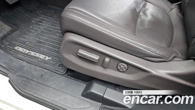 Honda Odyssey 2018 — photo 31