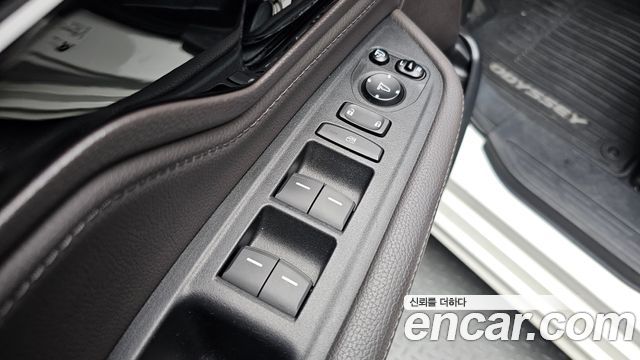 Honda Odyssey 2018 — photo 37