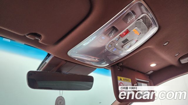 Genesis G90 2023 — photo 18