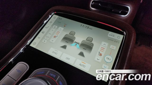 Genesis G90 2023 — photo 19