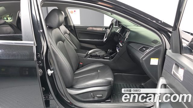 Hyundai Sonata 2018 — photo 11