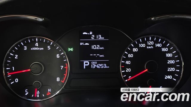 Kia K3 2013 — photo 8