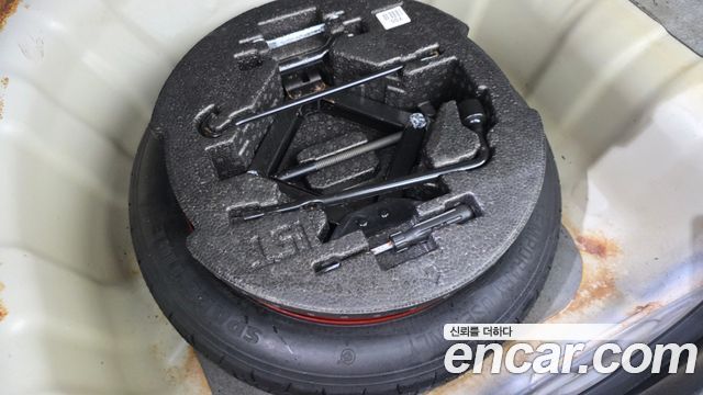 Kia K3 2013 — photo 15