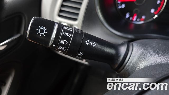 Kia K3 2013 — photo 18