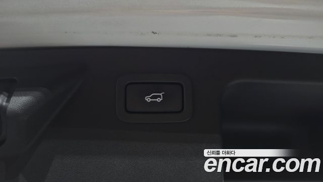 Land Rover Discovery Sport 2017 — photo 28