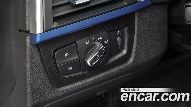 BMW 3-Series 2017 — photo 15