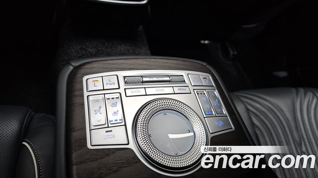 Genesis G80 2021 — photo 25