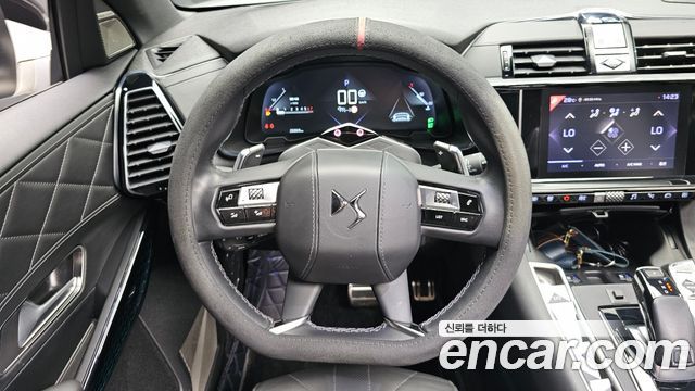 Citroën / DS DS7 2022 — photo 22