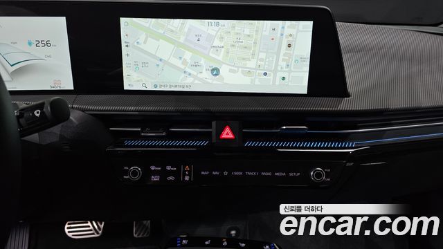 Kia EV6 2022 — photo 19
