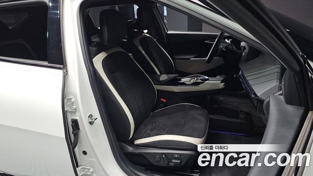 Kia EV6 2022 — photo 16