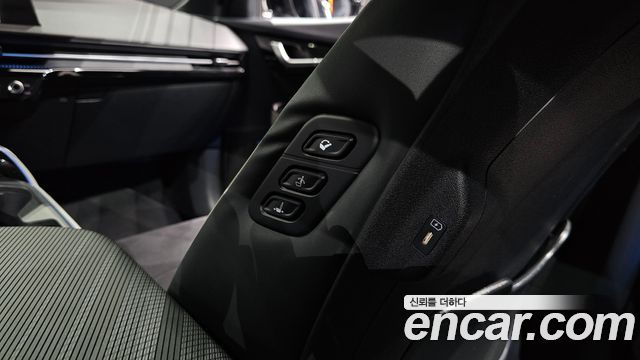Kia EV6 2022 — photo 28