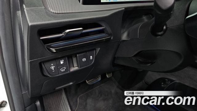 Kia EV6 2022 — photo 30