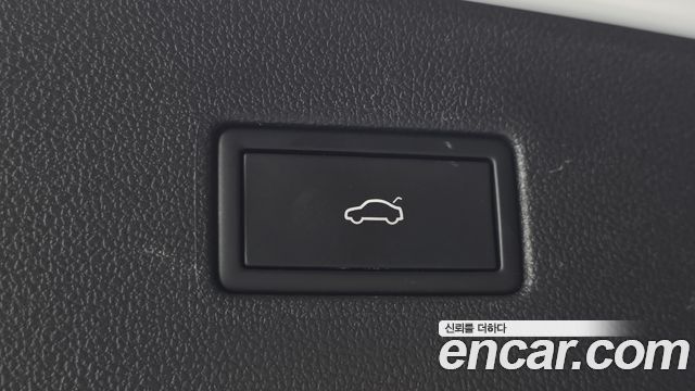 Volkswagen Tiguan 2023 — photo 19