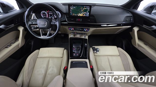 Audi Q5 2022 — photo 10