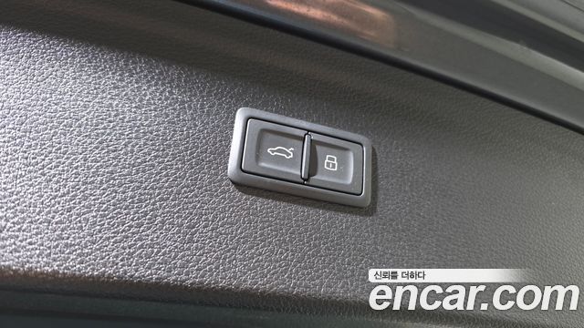 Audi Q5 2022 — photo 26