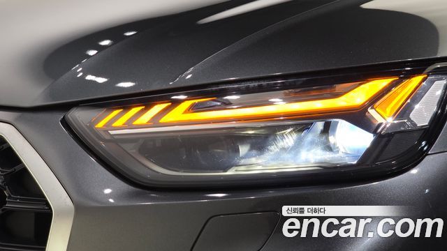 Audi Q5 2022 — photo 8