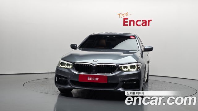BMW 5-Series 2018 — photo 3