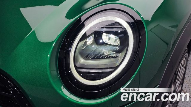 Mini Cooper 2025 — photo 8