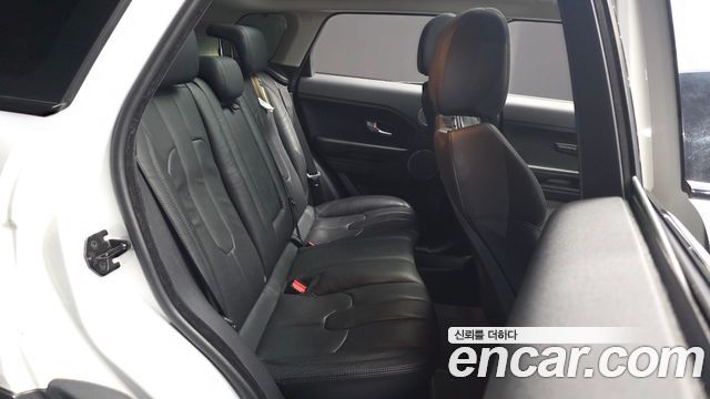 Land Rover Range Rover Evoque 2015 — photo 11