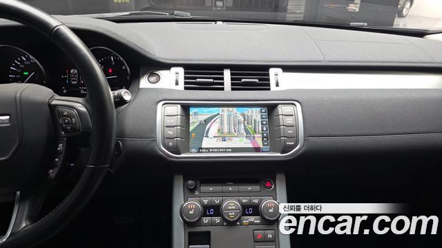 Land Rover Range Rover Evoque 2015 — photo 13