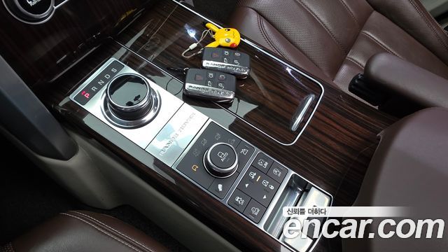 Land Rover Range Rover 2017 — photo 9