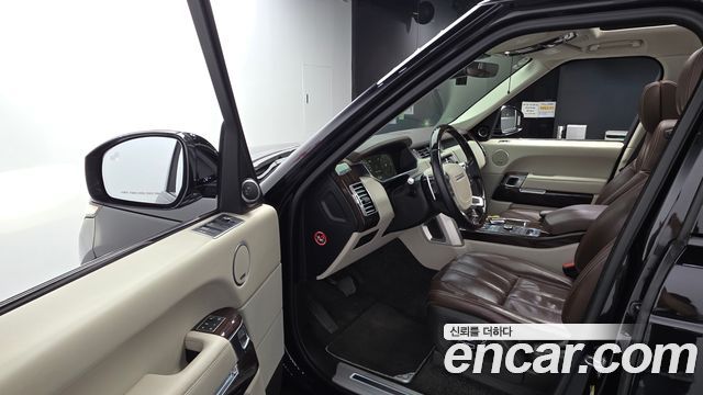 Land Rover Range Rover 2017 — photo 10