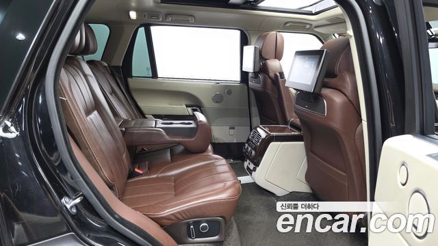 Land Rover Range Rover 2017 — photo 12