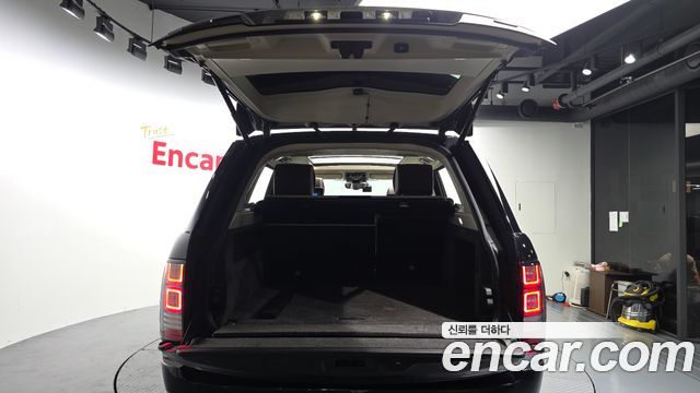 Land Rover Range Rover 2017 — photo 19