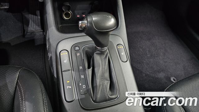 Kia K3 2015 — photo 12