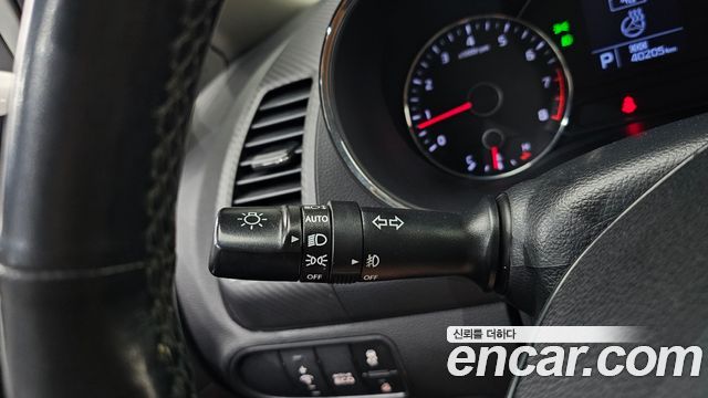 Kia K3 2015 — photo 23