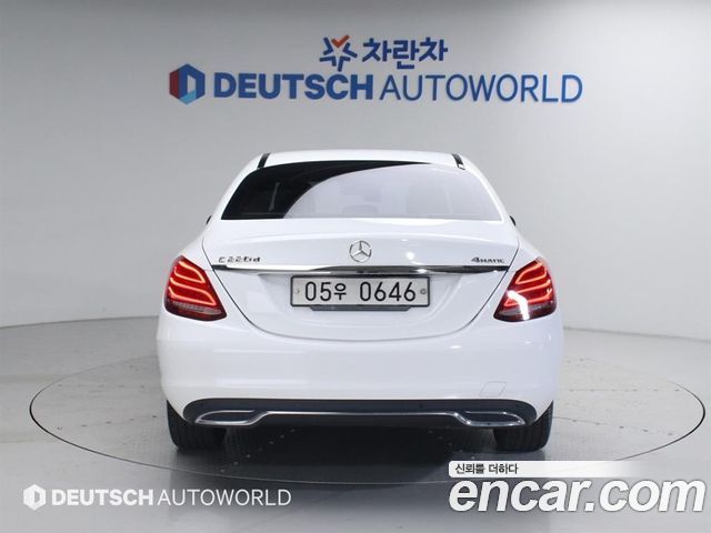 Mercedes-Benz C-Class 2016 — photo 4