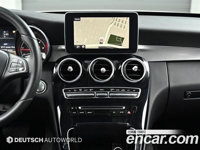 Mercedes-Benz C-Class 2016 — photo 14