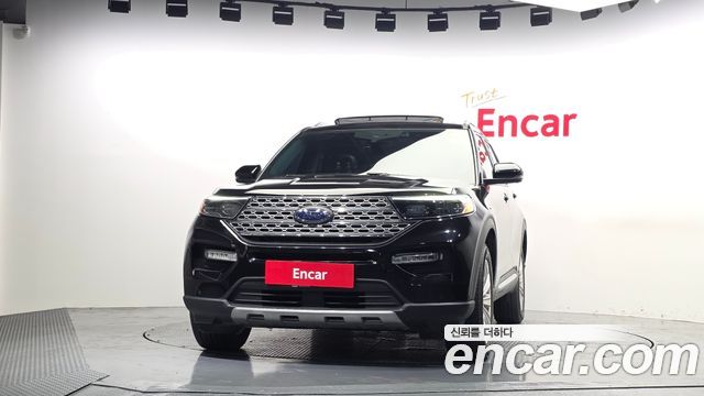 Ford Explorer 2022 — photo 3