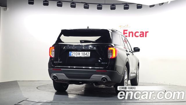 Ford Explorer 2022 — photo 4