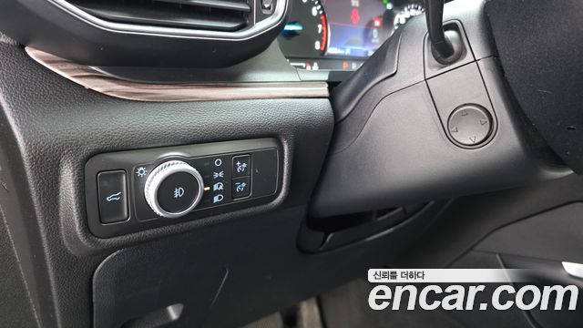 Ford Explorer 2022 — photo 16