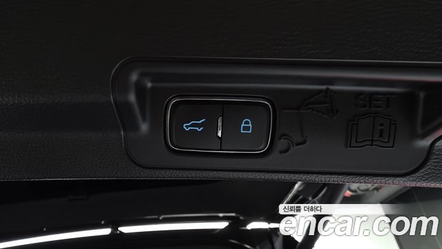 Ford Explorer 2022 — photo 20