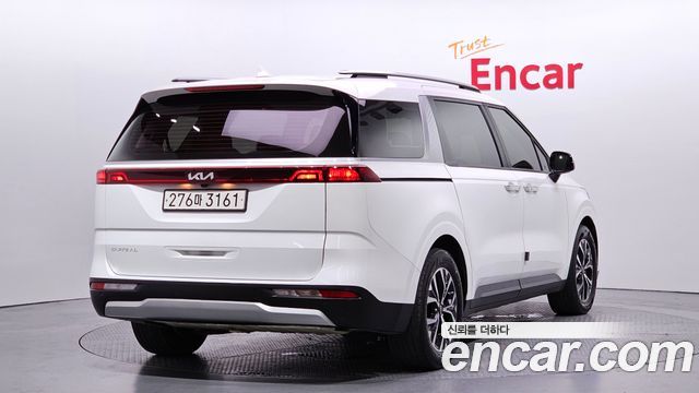 Kia Canival 2023 — photo 2