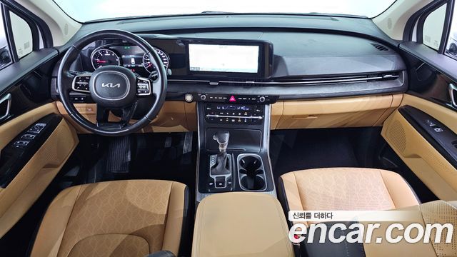 Kia Canival 2023 — photo 7
