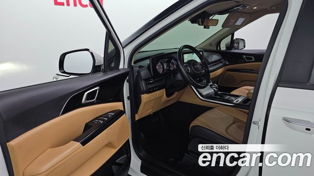 Kia Canival 2023 — photo 10
