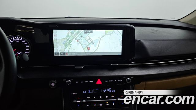 Kia Canival 2023 — photo 12