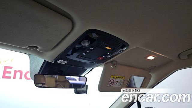 Kia Canival 2023 — photo 19