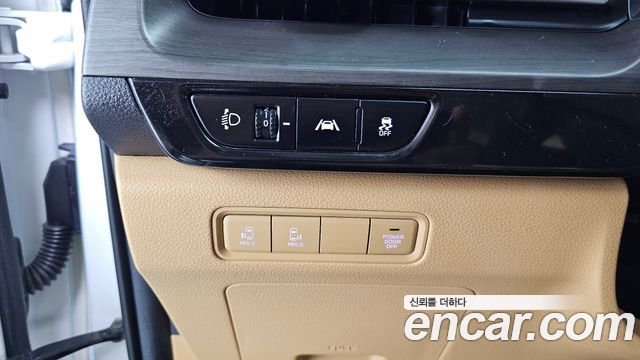 Kia Canival 2023 — photo 20