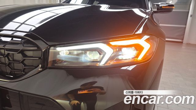 BMW 3-Series 2026 — photo 8