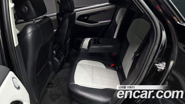 Land Rover Range Rover Evoque 2024 — photo 18
