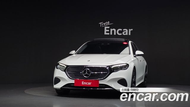 Mercedes-Benz E-Class 2025 — photo 3