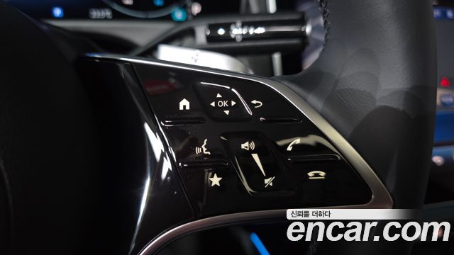 Mercedes-Benz E-Class 2025 — photo 22