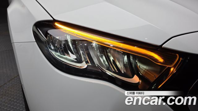 Mercedes-Benz E-Class 2025 — photo 8