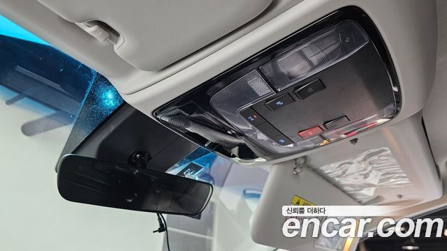 Hyundai Staria 2022 — photo 18